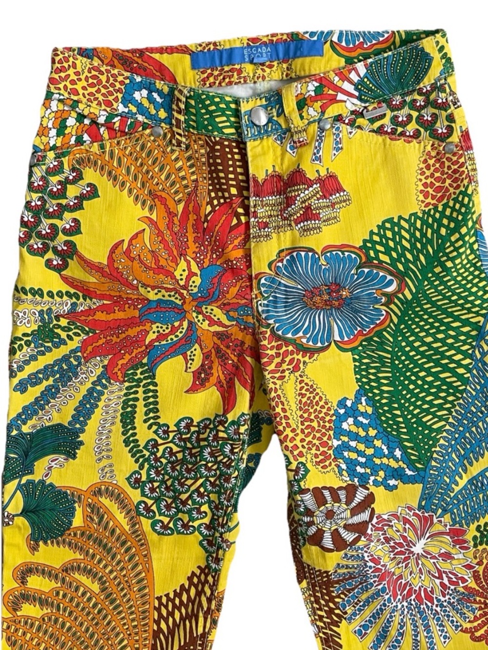ESCADA Sport TROPICAL Floral JEANS Size Small CRUISE Resort PANTS Euro Size 34 - Picture 2 of 12